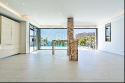 Impressive villa for sale in the most prestigious area in Calpe, Calpe 03710