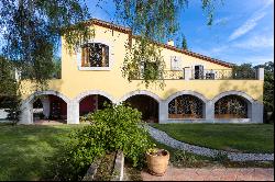 Completely renovated 19th century farmhouse in Cabrera de Mar.