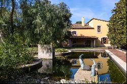 Completely renovated 19th century farmhouse in Cabrera de Mar.