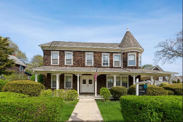 Sag Harbor Village four unit income producing multi-family dwelling.  Current configuratio