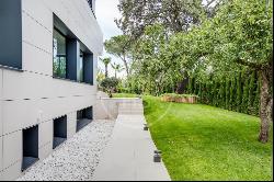 950 sqm luxury house with pool and views for sale in La Moraleja, Alcobendas 28000