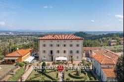 MAJESTIC LUXURY VILLA FOR SALE IN LUCCA, TUSCANY