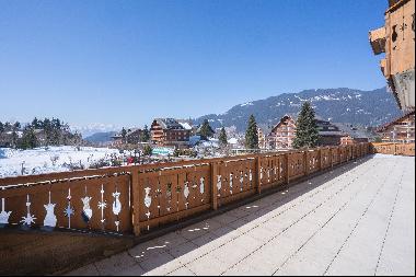 Luxurious apartment, situated in the Domain de Rochegrise, part of the Chalet Royalp Hotel