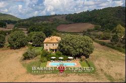 756-HA HUNTING ESTATE FOR SALE IN MAREMMA, TUSCANY