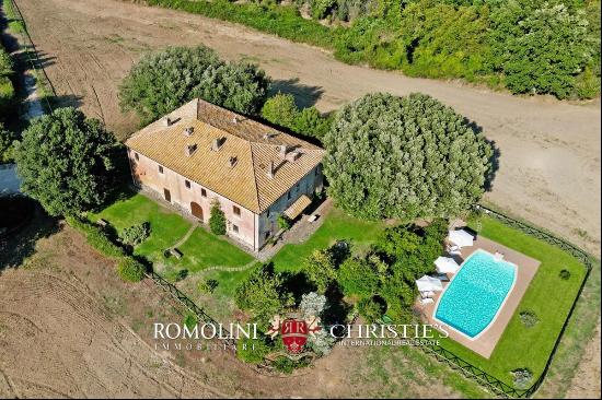 756-HA HUNTING ESTATE FOR SALE IN MAREMMA, TUSCANY