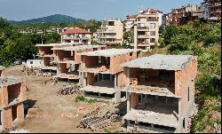 TYPICAL HOUSES WITH SUSTAINABLE DESIGN IN A PICTURESQUE AREA