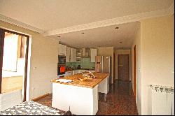 SPACIOUS SEMI-FURNISHED HOUSE IN A GATED COMMUNITY IN SIMEONOVO