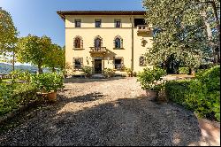 Superb estate with stunning views over the Chianti valley