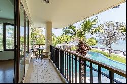 Luxury 3 Bedroom Beachfront Condo