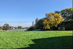 Bayfront Home on Mecox-Mohawk Creek