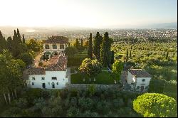 Quintessential luxury in a Florentine villa