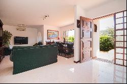 House, 3 bedrooms, for Sale