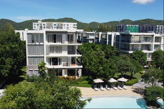 Absolute Beachfront Condo in Khoa Tao