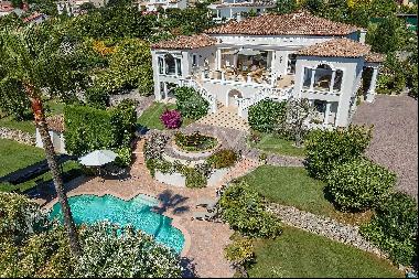 Close to Cannes - Beautiful property with sea view