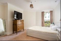 Lansdown Road, Cheltenham, Gloucestershire, GL50 2JG