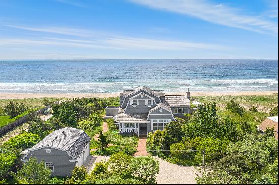 AMAGANSETT DUNES ON THE OCEAN FRONT