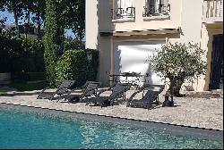 Majestic property of 1000 sq. m in a quiet area - pool - Maisons-Laffitte Park