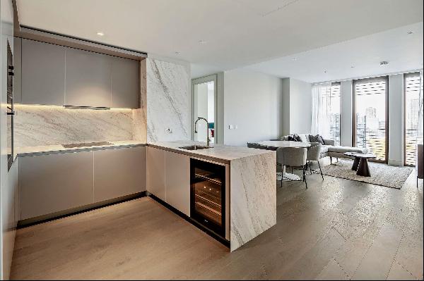 2 bedroom apartment to rent in the highly sought-after One Bishopsgate Plaza, EC3A