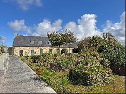 LANDEDA, LARGE HOUSE RENOVATED WITH TASTE AND ITS INDOOR SWIMMING POOL