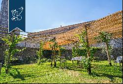 Historical estate for sale between the majestic Apuan Alps and the most renowned towns on 