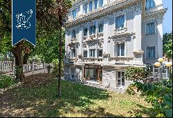 Elegant art-nouveau property with a stunning garden at a stone's throw from Rome