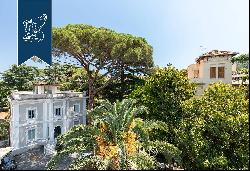 Elegant art-nouveau property with a stunning garden at a stone's throw from Rome