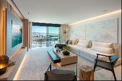 Newly renovated modern apartment on the front line of Puerto Banus