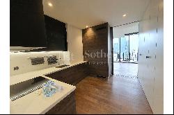 Luxury 2 Bedroom Condo in Langsuan