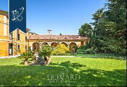 Luxurious estate with a big planted park for sale between Vicenza and Asolo