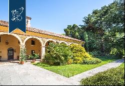 Luxurious estate with a big planted park for sale between Vicenza and Asolo