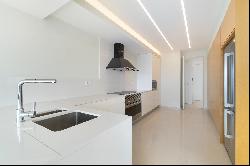 Flat, 5 bedrooms, for Sale