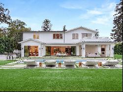 Resort-Like Compound in Brentwood