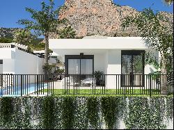 Villas with excellent qualities at the foot of Mount Ponoig, Polop