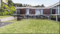 Contemporary villa with garden, for sale, in Guimaraes, North Portugal