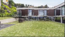 Contemporary villa with garden, for sale, in Guimarães, North Portugal