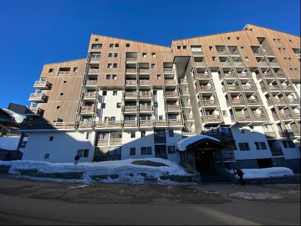 A beautiful triplex apartment that has been completely renovated in Val Thorens.