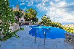 Elegant Sea View Villa with 4 Bedrooms in Kamares, Tala
