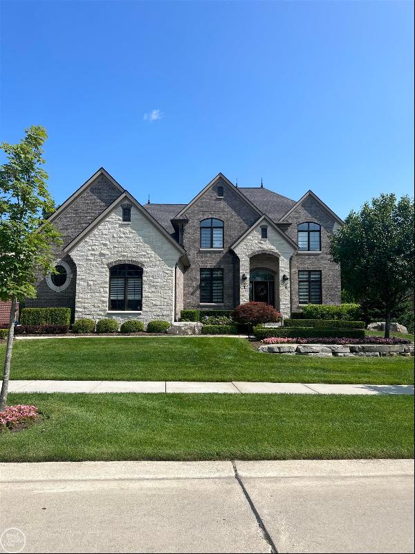 7297 Arborvitae Ct., Shelby Township, MI, 48316, USA