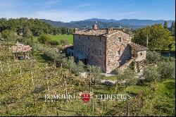 SUSTAINABLE FARMHOUSE FOR SALE IN ANGHIARI, TUSCANY