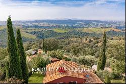 HAMLET WITH POOL AND PANORAMIC VIEWS FOR SALE ON THE TUSCAN COAST, SCANSANO