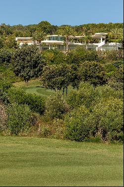 Original curvilinear villa in Finca Cortesin, Casares