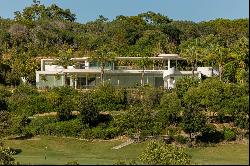 Original curvilinear villa in Finca Cortesin, Casares