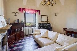 Elegant apartment with views in Montepulciano