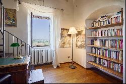 Elegant apartment with views in Montepulciano