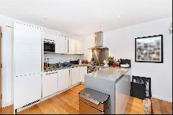 Wood Wharf Apartments, Horseferry Place, Greenwich, London, SE10 9BB