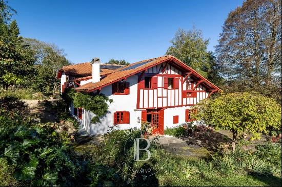 LOVELY BASQUE FARMHOUSE WITH SWIMMING POOL NEAR ST JAMES WAY