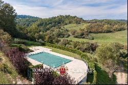 ESTATE WITH VINEYARD AND HUNTING RESERVE FOR SALE IN FLORENCE, TUSCANY