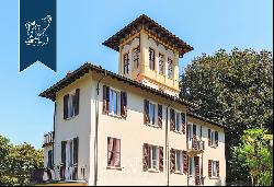 Elegant villa with a typical turret along Piedmont's shores of Lake Maggiore