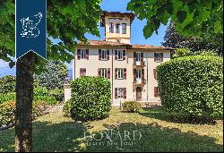 Elegant villa with a typical turret along Piedmont's shores of Lake Maggiore