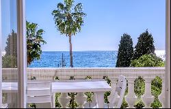 3 beds-apartment for sale in Cannes - sea view and strong potential.